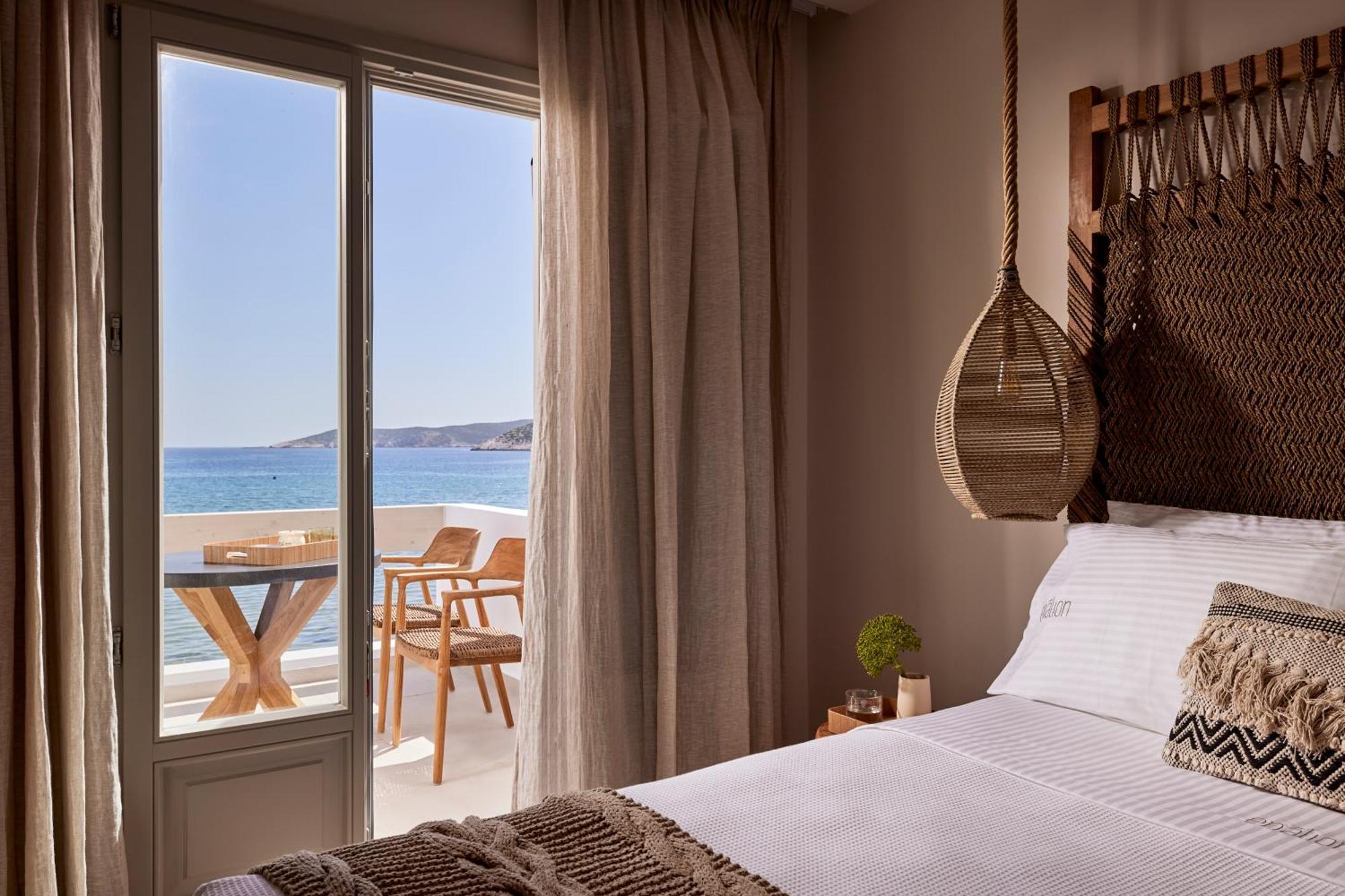 Enalion Suites Sifnos Platis Gialos  Room photo